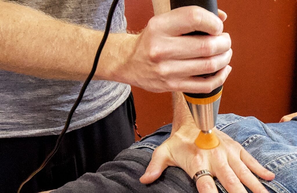 bild som visar fasciabehandling med Johan